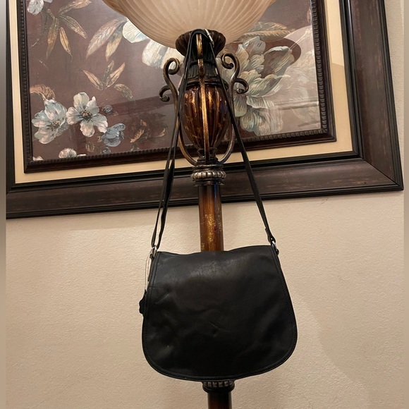 Giani Bernini please check all picture of condition - Picture 1 of 17